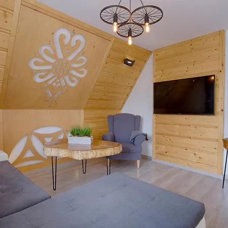 Apartament Góralska Ostoja prywatne wejście widok na Tatry-3